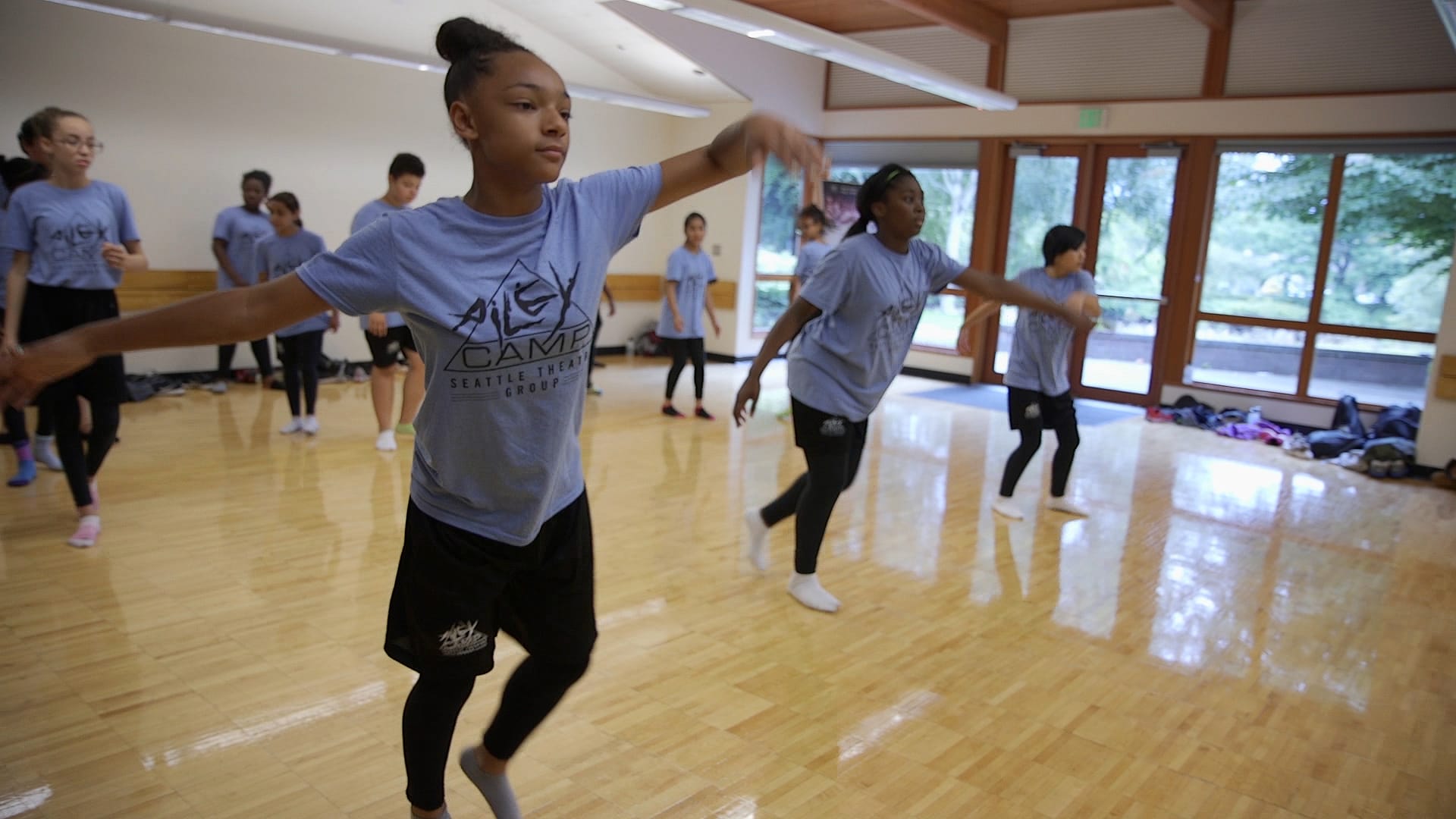 A youth dance line class