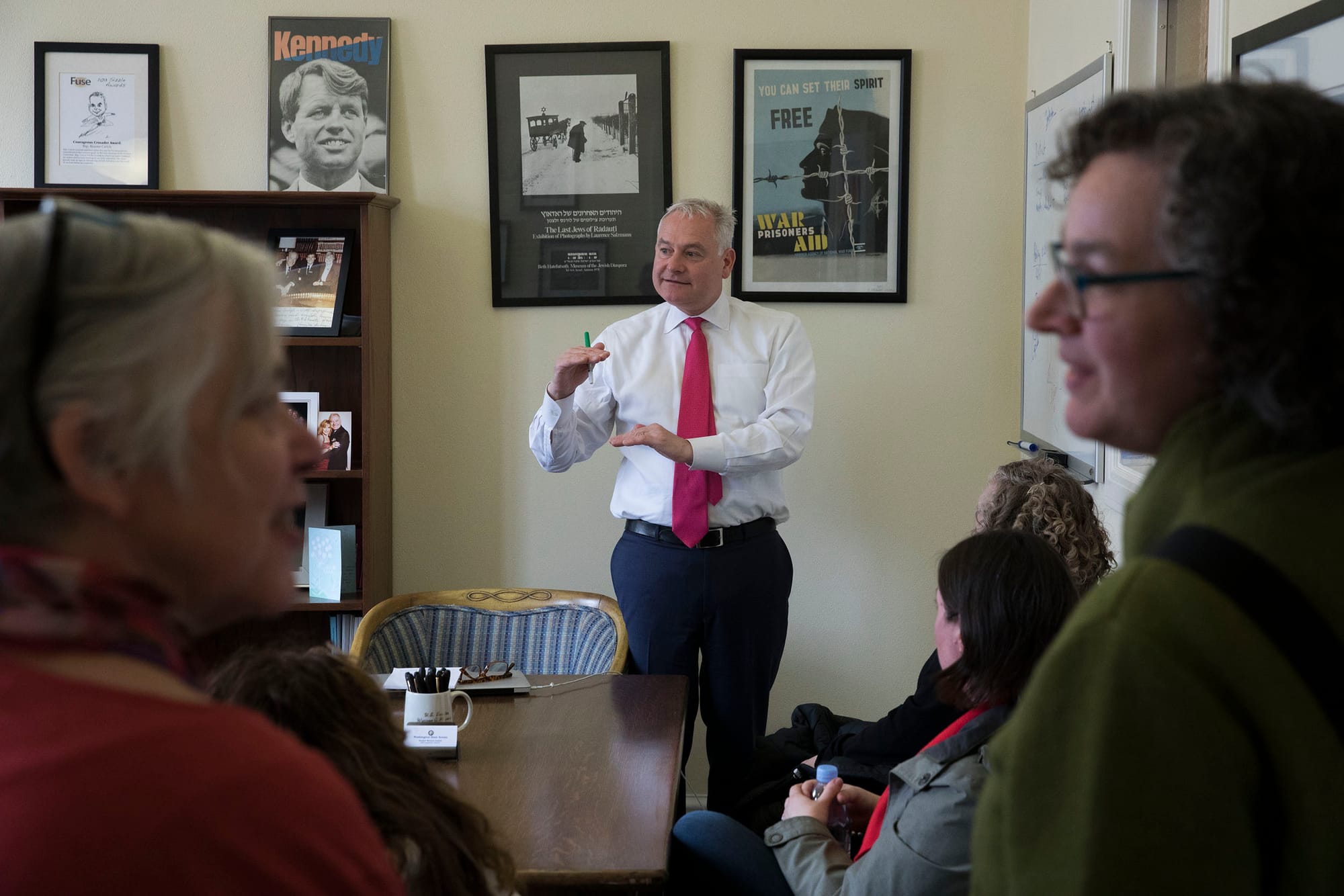 Sen. Reuven Carlyle speaks with Seattle Public Schools librarians in Olympia, April 2, 2019. (Photo by Matt M. McKnight/Crosscut)