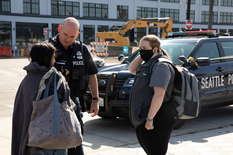SPD speaks with a witness