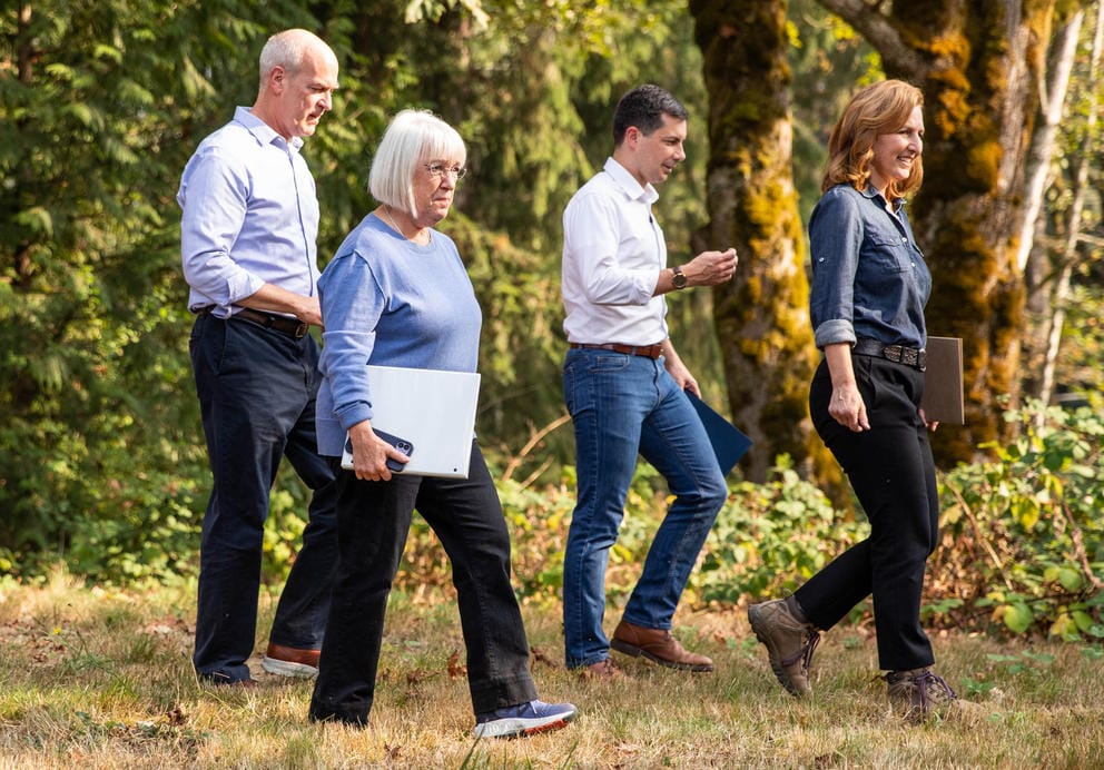 Politicians tour a King County culvert