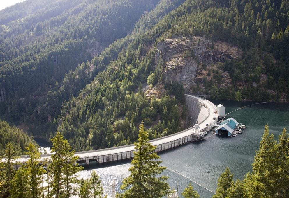 Ross dam hangs over a dramatic mountainscape