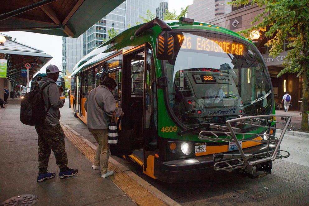 King County Metro’s electric buses at Bellevue Transit Center. 