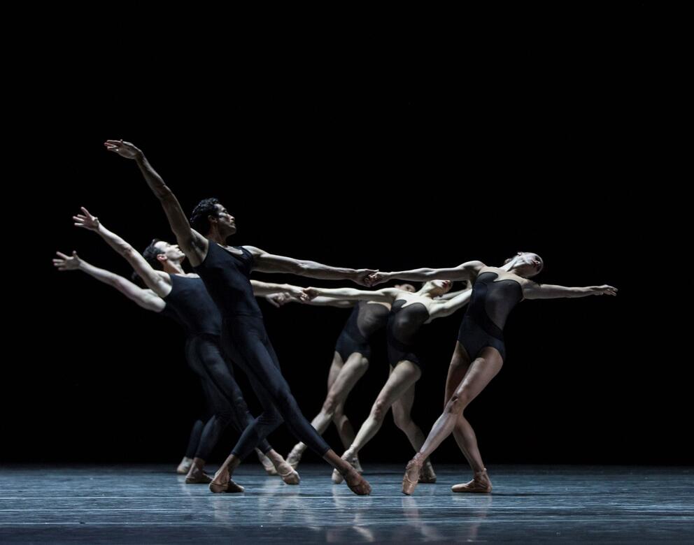 ballet dancers on stage
