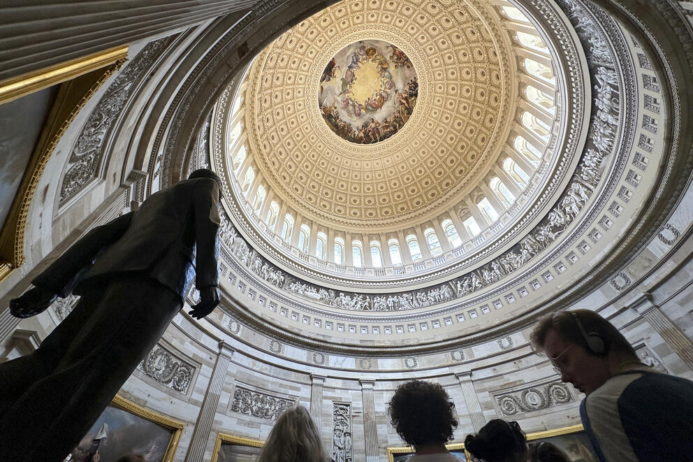 Tourists visit the United States Capitol building 
